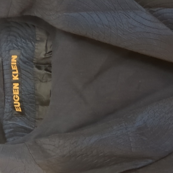 Black jacket - Picture 3 of 4